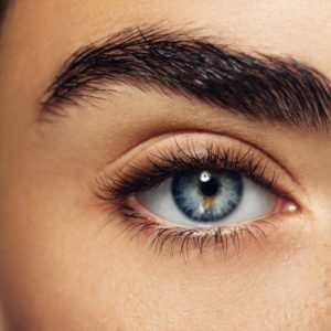 Comment se colorer les sourcils à la maison