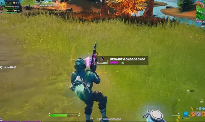 Rester en l'air avec une grenade à onde de choc dans Fortnite 