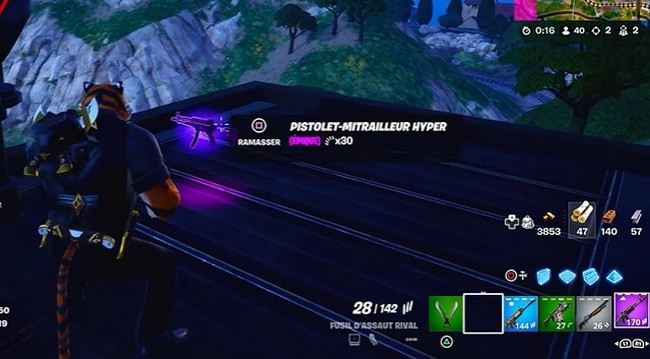 Infliger des Dégâts Après Avoir Trouvé et Ramassé un Objet de Niveau Épique ou Supérieur Fortnite